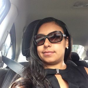 Meet your Posher, Deborah